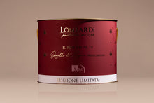 Load image into Gallery viewer, Panettone with Gianduia
